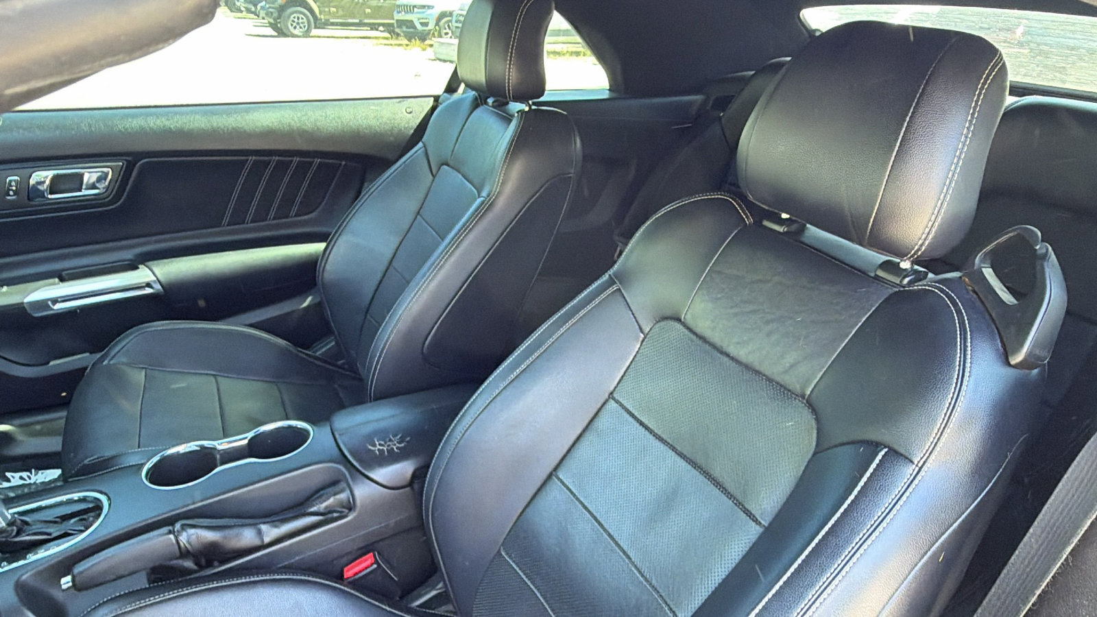 Used 2016 Ford Mustang GT Premium RWD image 17