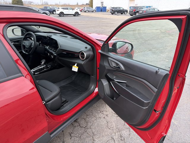 New 2026 Chevrolet Trax RS w/ Driver Confidence Package image 28