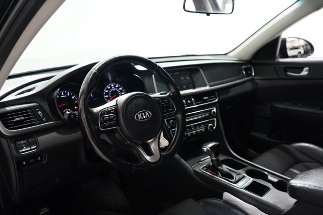 Used 2018 Kia Optima S image 16