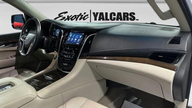 Used 2019 Cadillac Escalade Premium Luxury image 13