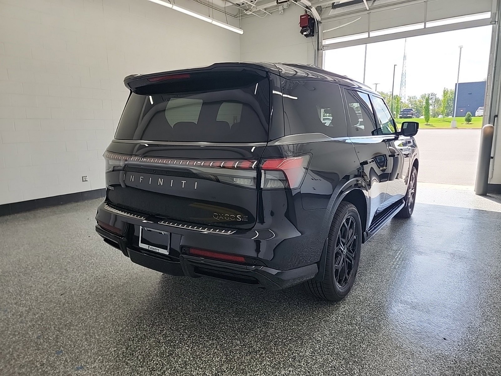 New 2026 INFINITI QX80 Sensory image 6