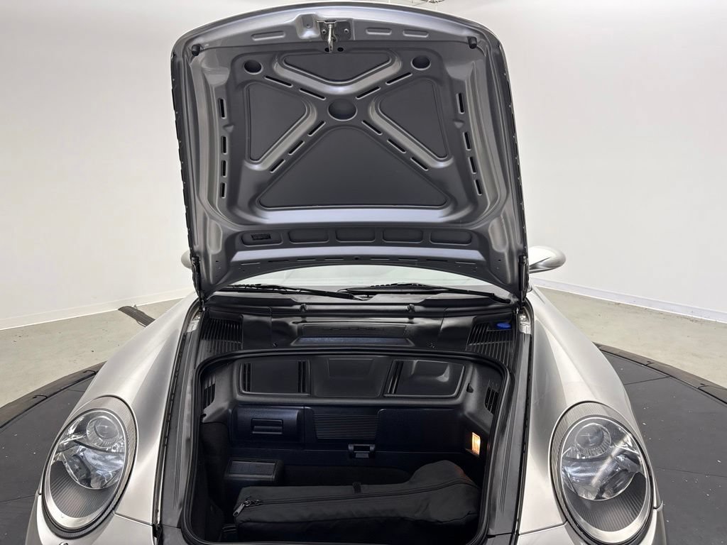 Used 2006 Porsche 911 Carrera 4 AWD/4WD image 13