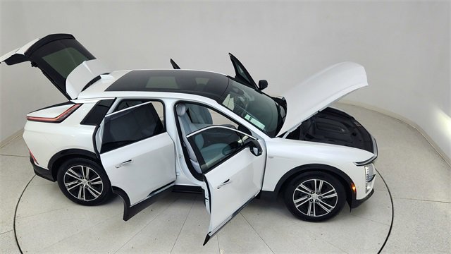 Used 2024 Cadillac Lyriq Luxury image 88