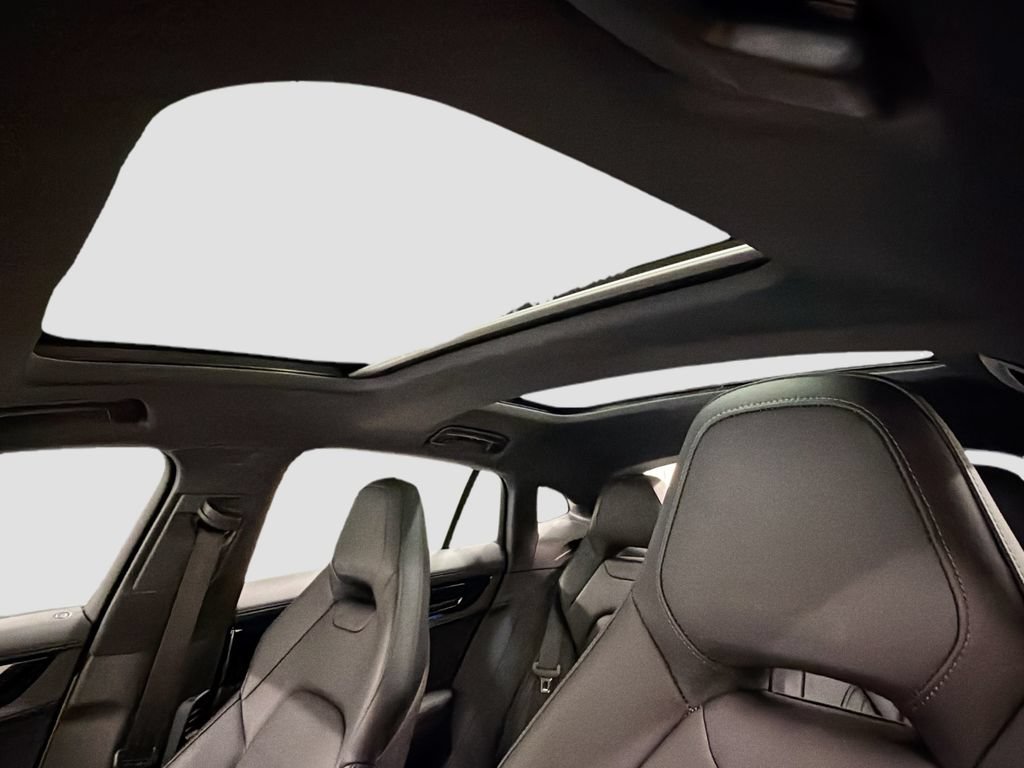 Certified 2025 Porsche Panamera 4 AWD/4WD image 22