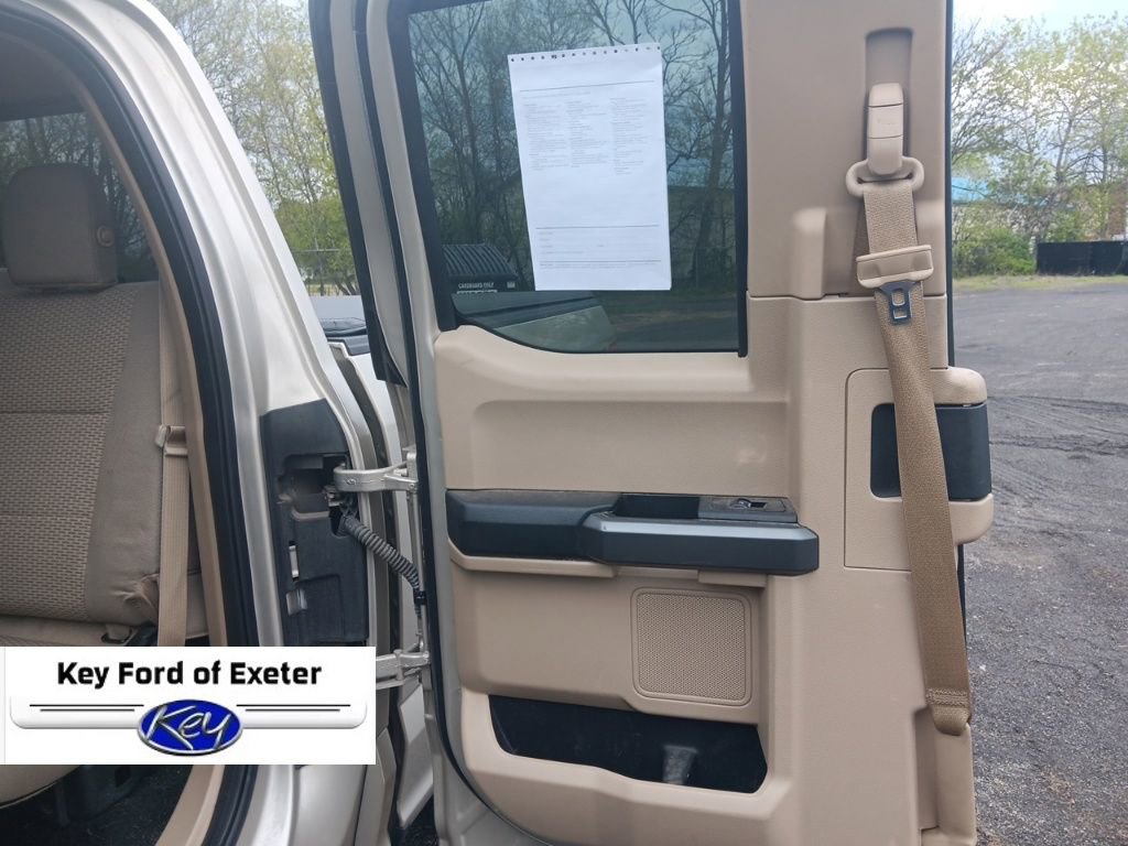 Used 2017 Ford F150 XLT w/ Equipment Group 302A Luxury AWD/4WD image 17