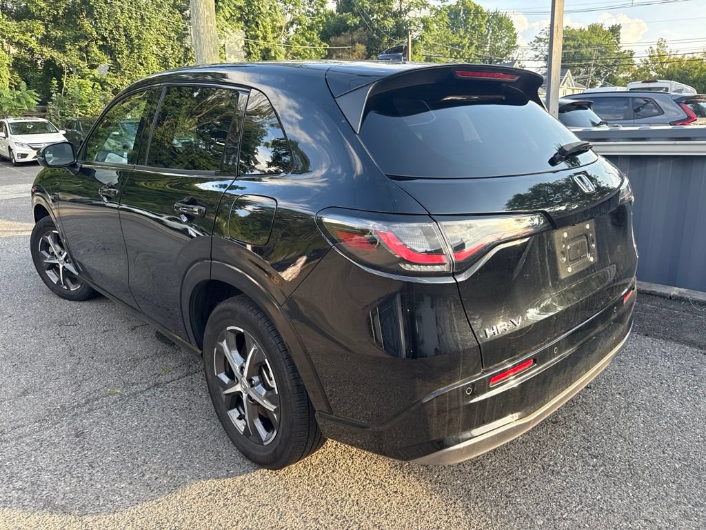 Used 2024 Honda HR-V EX-L image 2