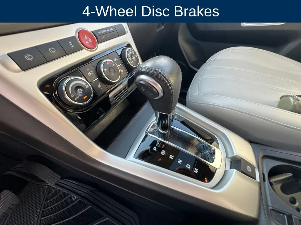 Used 2014 Chevrolet Captiva Sport LTZ FWD image 21