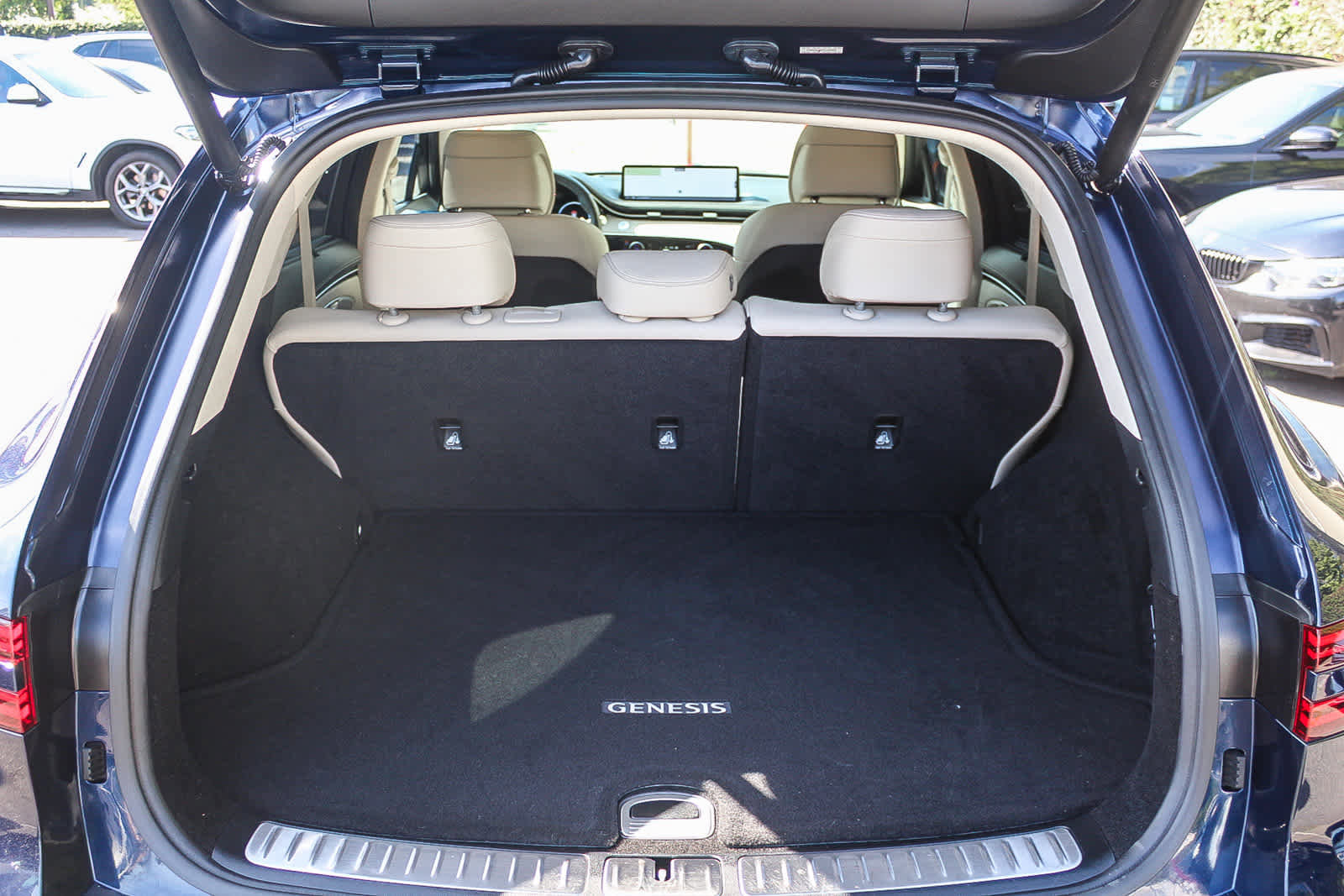 Used 2023 Genesis GV70 3.5T Sport w/ Sport Prestige Package image 26