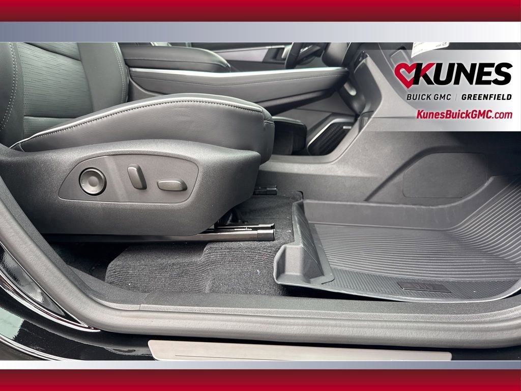 New 2026 Buick Enclave Sport Touring w/ LPO, Floor Liner Package image 60