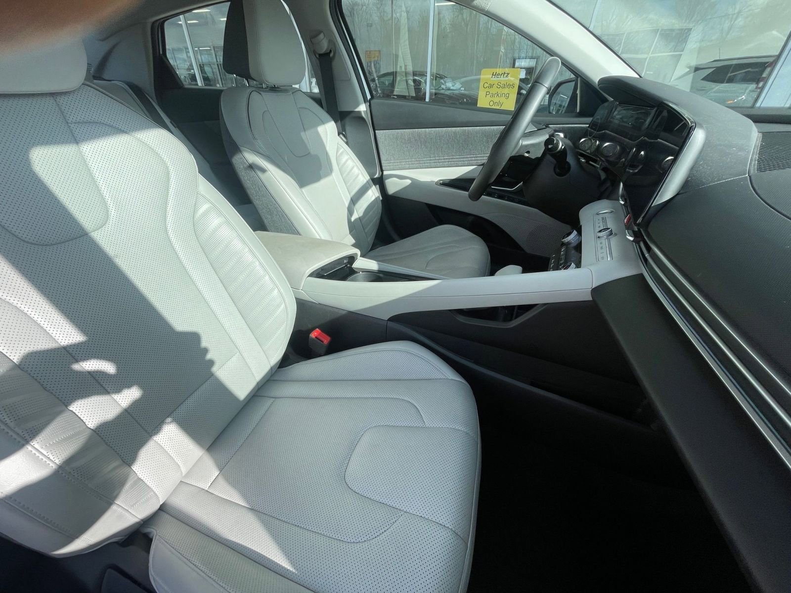Used 2025 Hyundai Elantra Limited FWD image 36