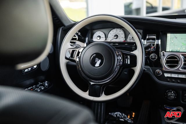 Used 2017 Rolls-Royce Ghost RWD image 14