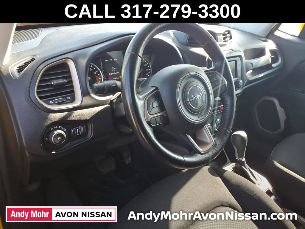 Used 2015 Jeep Renegade Latitude w/ Cold Weather Group II AWD/4WD image 19