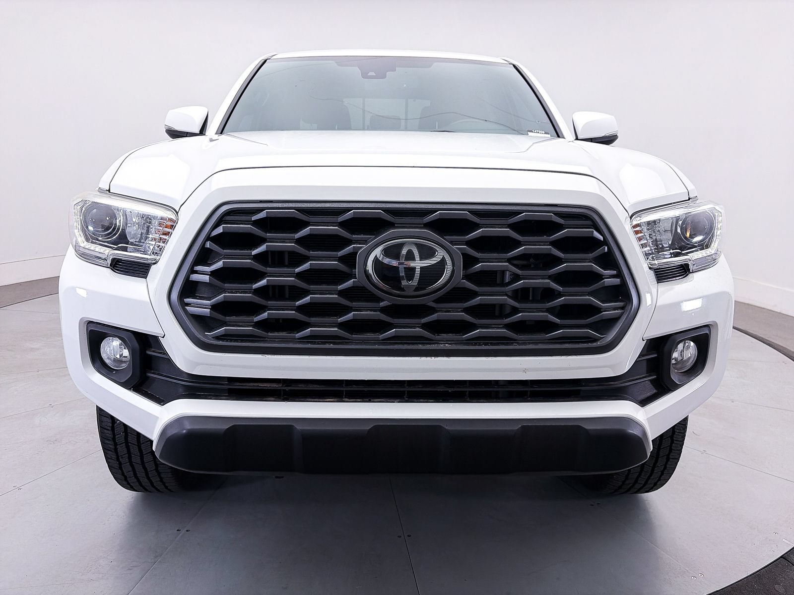 Used 2021 Toyota Tacoma TRD Off-Road w/ Technology Package RWD image 13