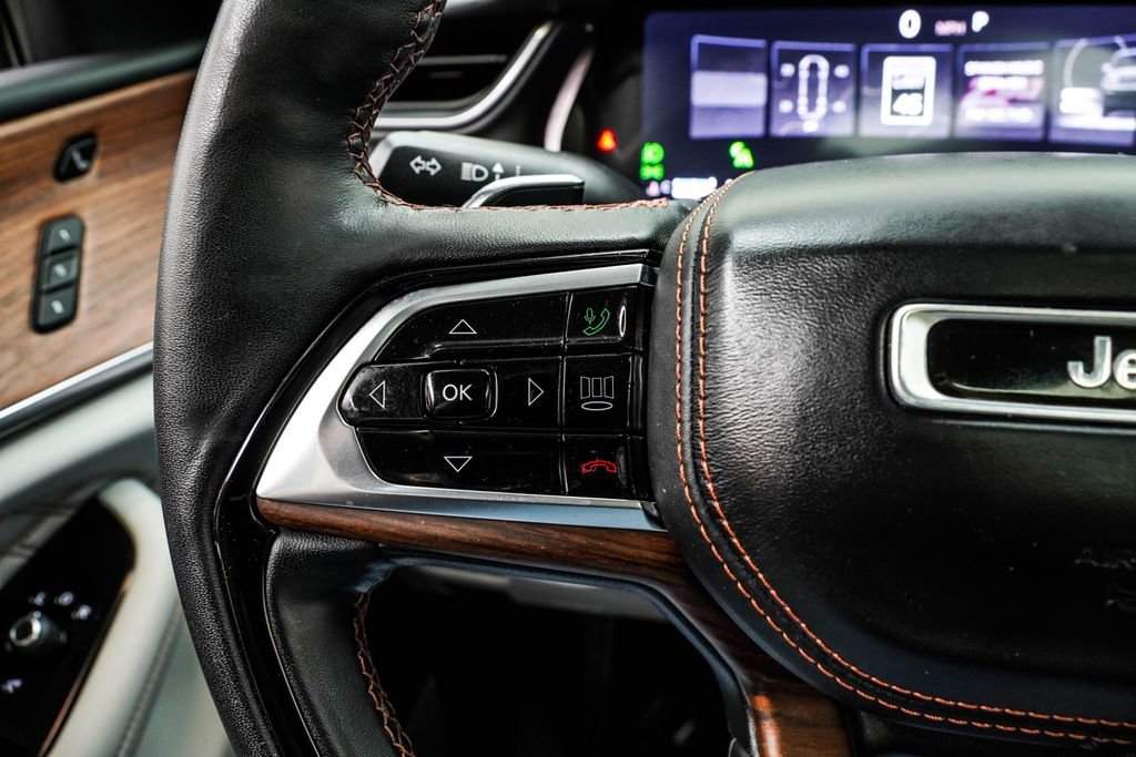 Used 2023 Jeep Grand Cherokee L Summit w/ Advanced Protech Group IV image 40