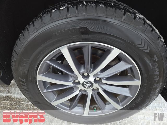 Used 2017 Toyota Highlander XLE image 28