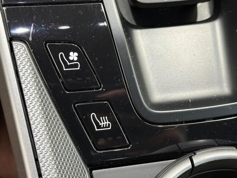 Certified 2022 Porsche 911 Carrera 4S w/ Premium Package image 24