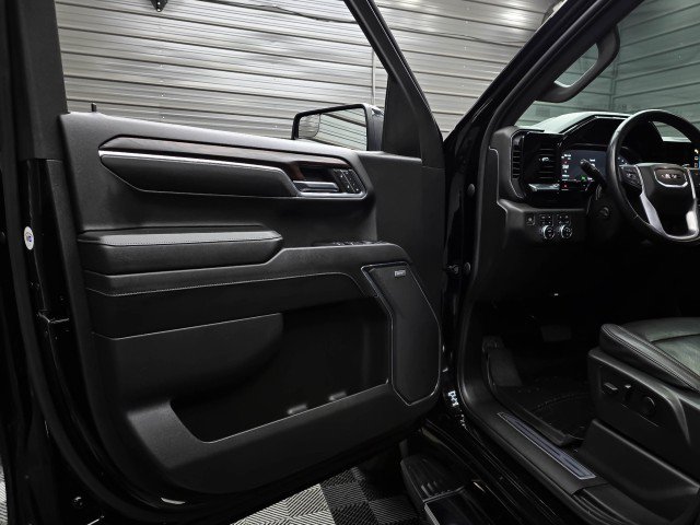 Used 2023 GMC Sierra 1500 SLT w/ SLT Premium Package AWD/4WD image 37