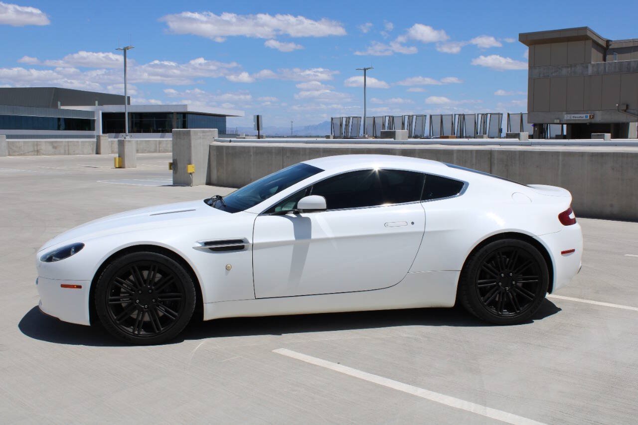Used 2008 Aston Martin V8 Vantage Coupe RWD image 3