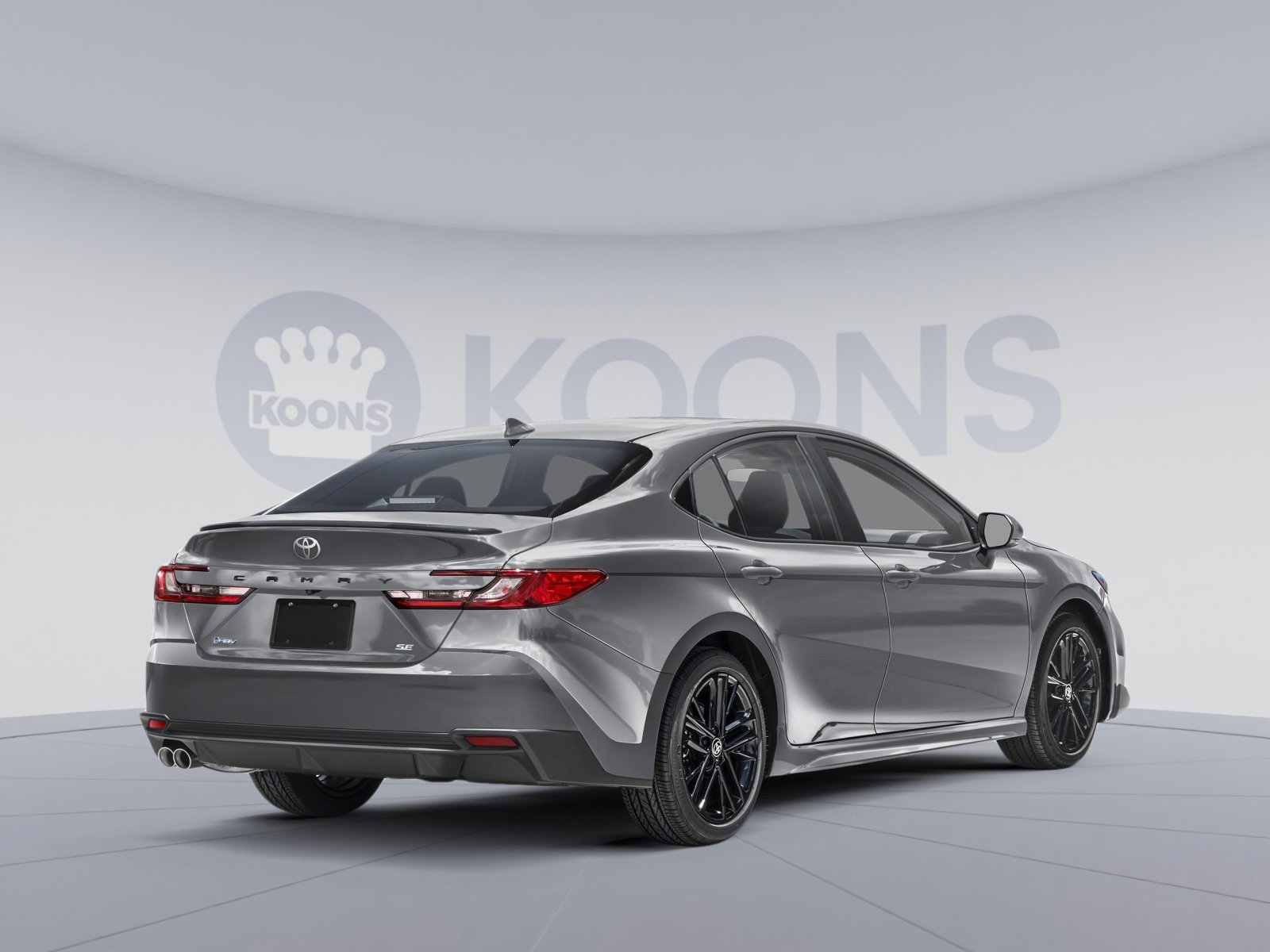 Used 2025 Toyota Camry SE FWD image 2