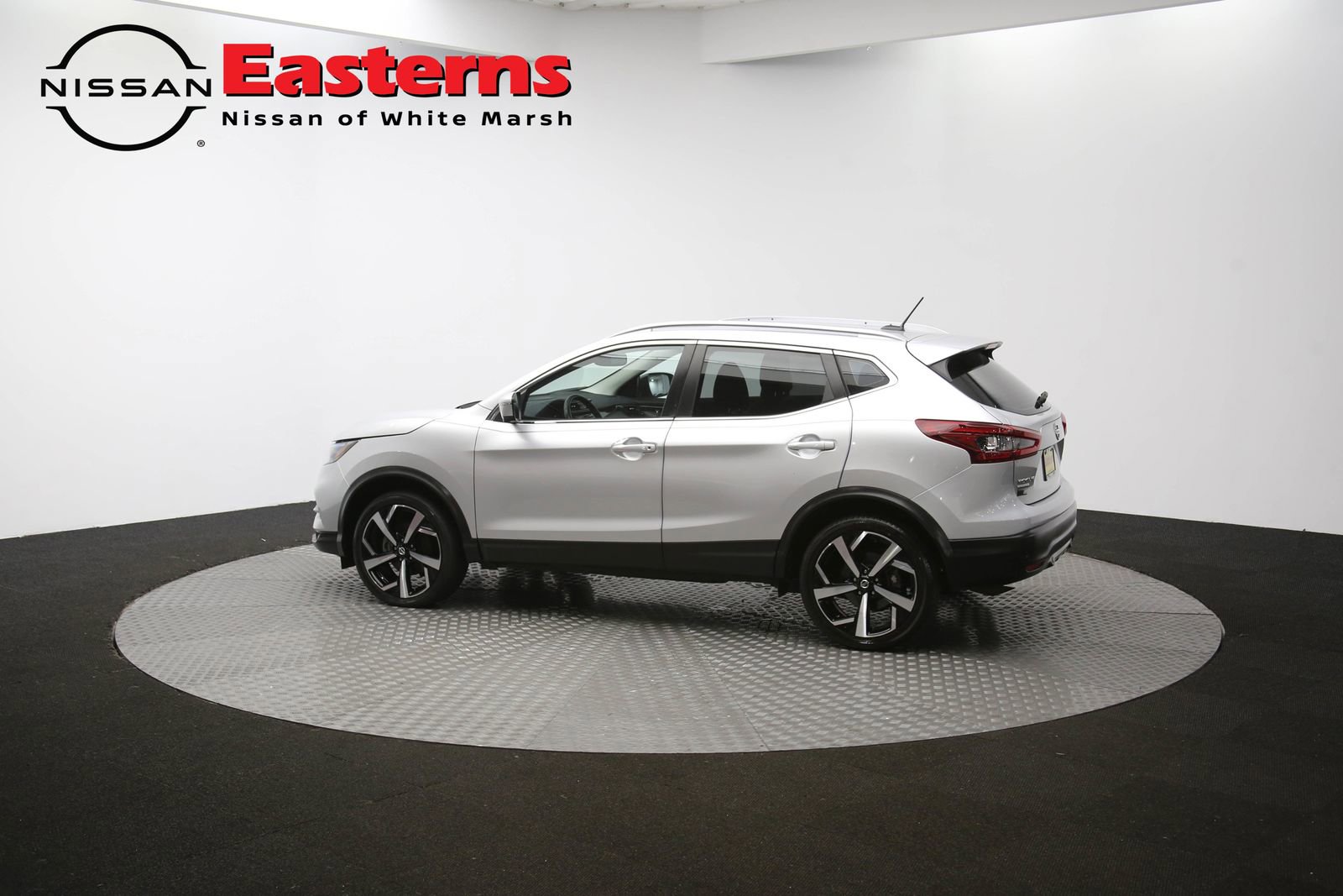 Used 2022 Nissan Rogue Sport SL w/ Premium Package image 61