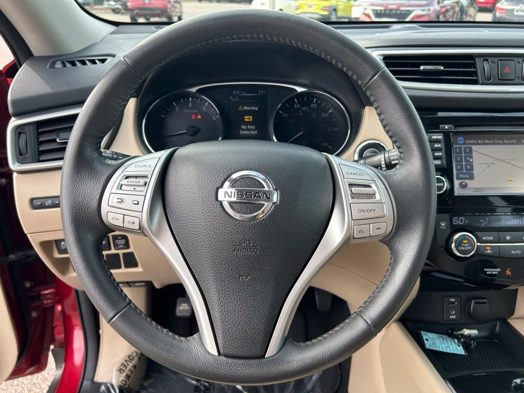 Used 2016 Nissan Rogue SL w/ SL Premium Package FWD image 24