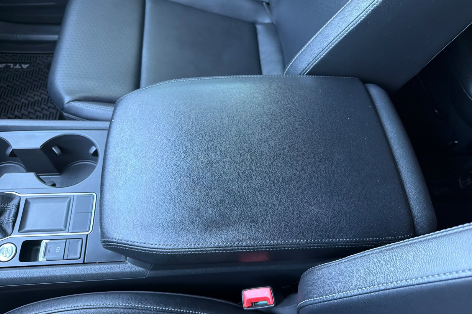 Used 2018 Volkswagen Atlas SE FWD image 26