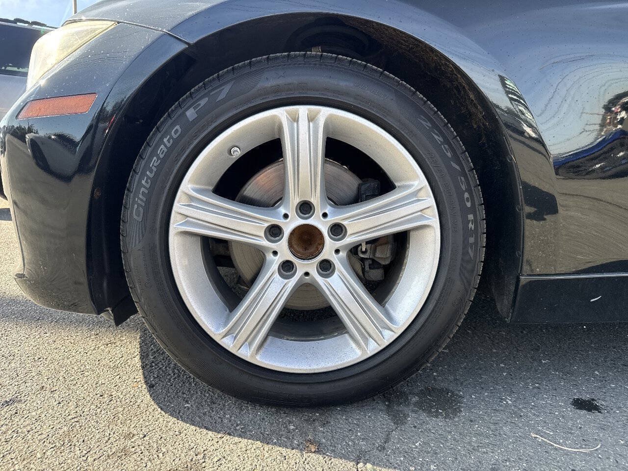 Used 2013 BMW 328i Sedan RWD image 2
