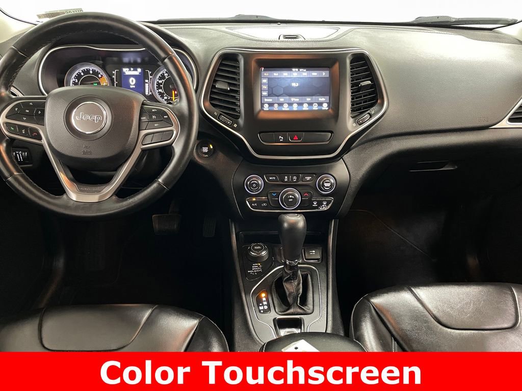 Used 2019 Jeep Cherokee Latitude Plus AWD/4WD image 2