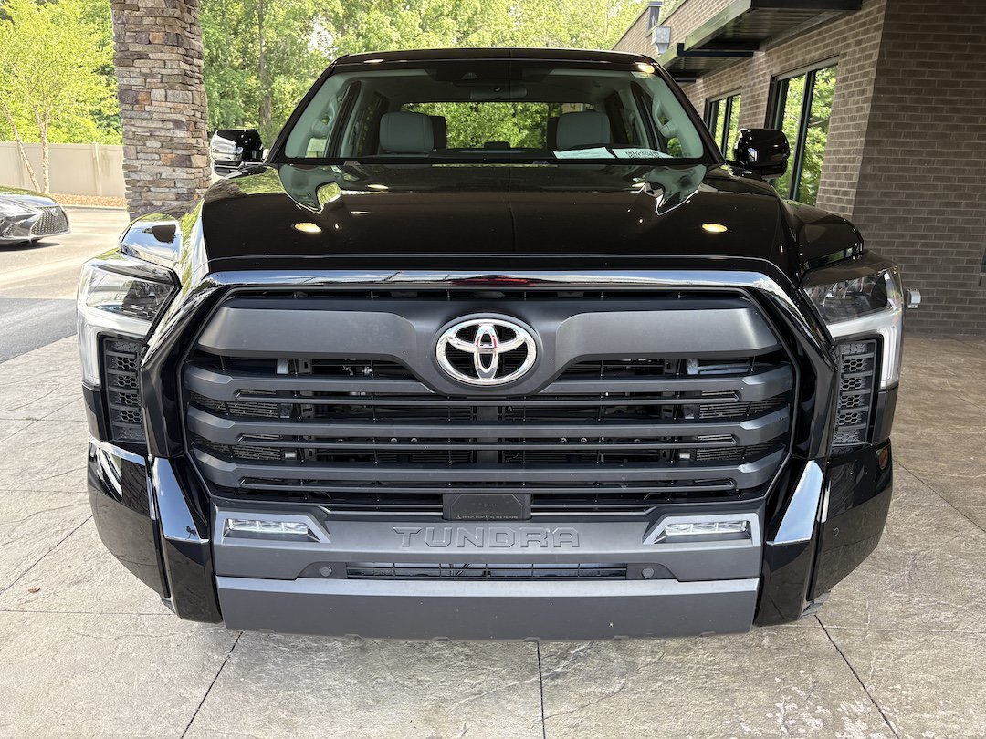 Used 2024 Toyota Tundra SR5 w/ SR5 Convenience Package AWD/4WD image 3