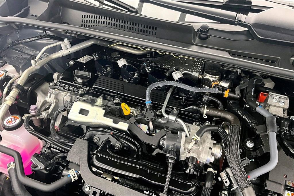 Used 2025 Toyota Prius LE image 34