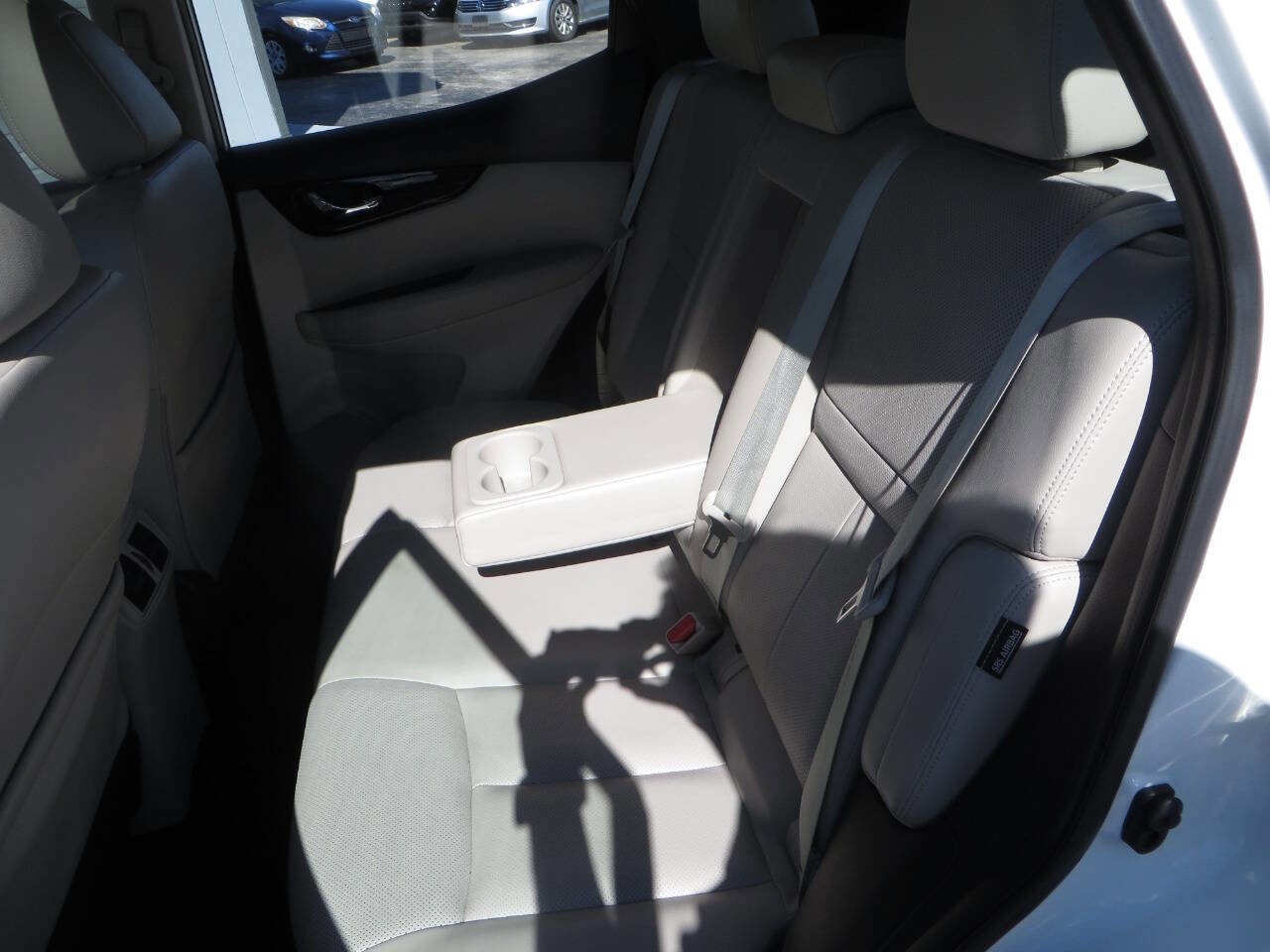 Used 2022 Nissan Rogue Sport SL w/ Premium Package image 24