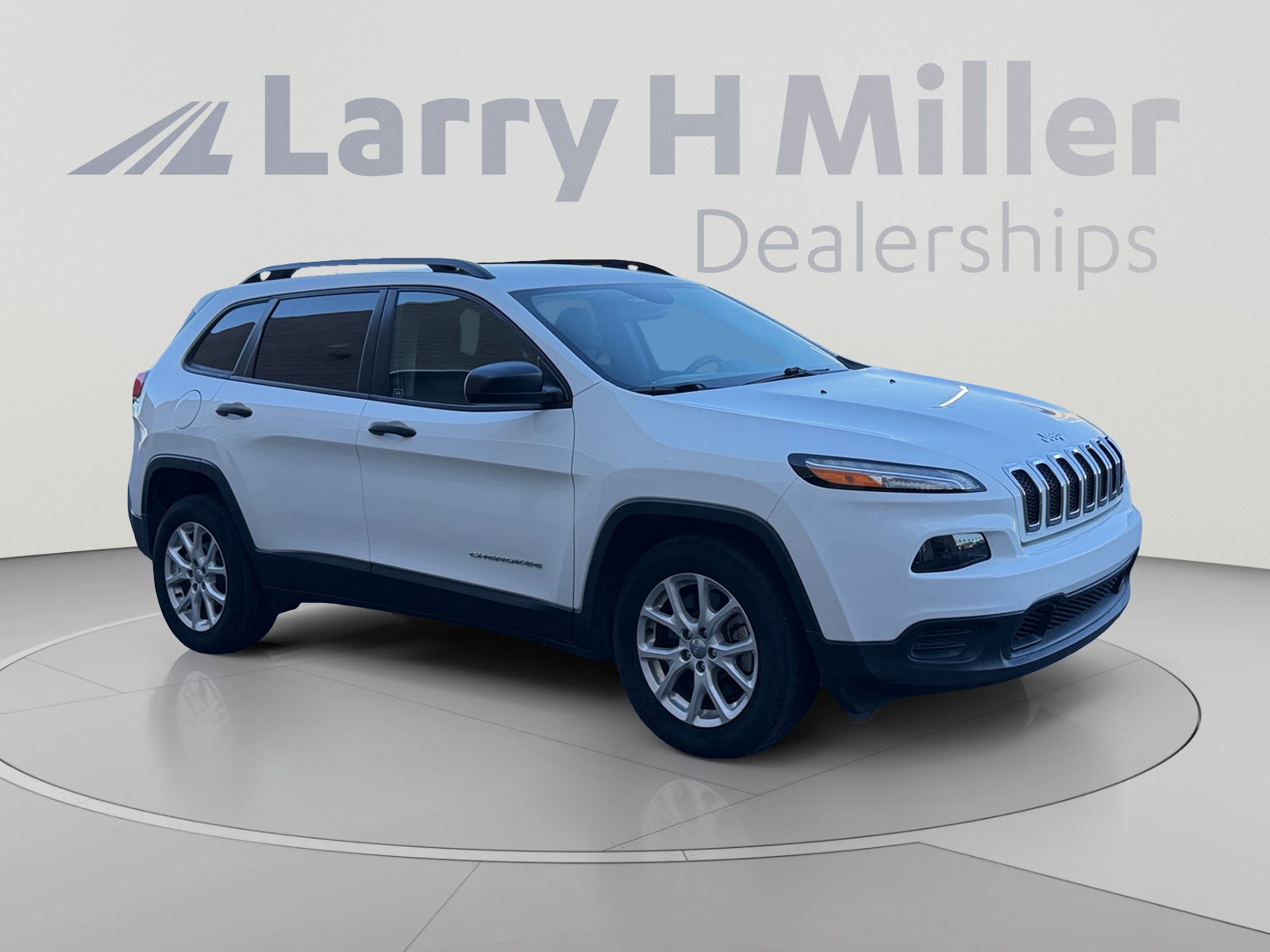 Used 2016 Jeep Cherokee Sport FWD image 7