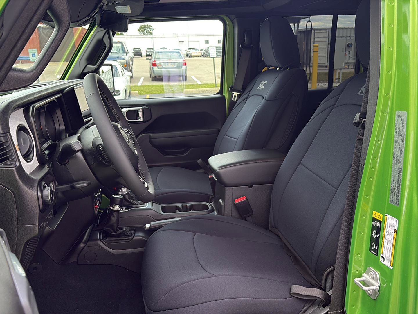 Used 2025 Jeep Wrangler Unlimited Sport AWD/4WD image 6