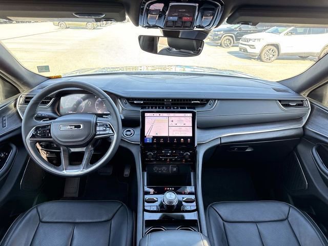 Used 2024 Jeep Grand Cherokee Overland w/ Trailer Tow Package image 12