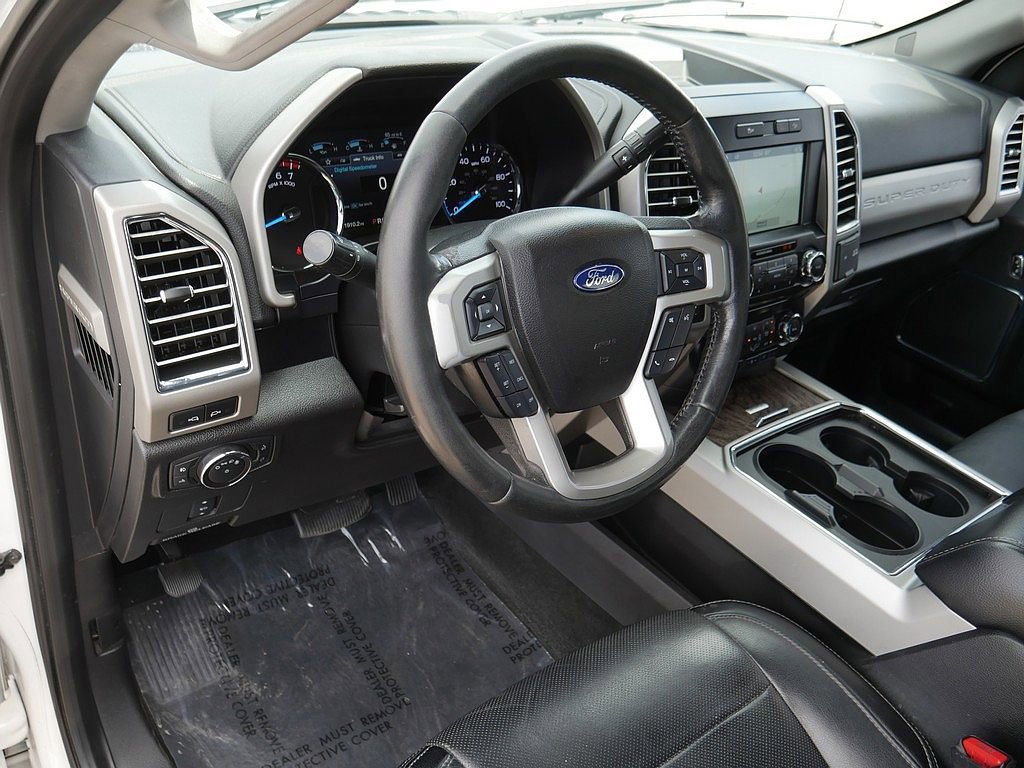 Used 2017 Ford F250 Lariat w/ Lariat Value Package AWD/4WD image 12