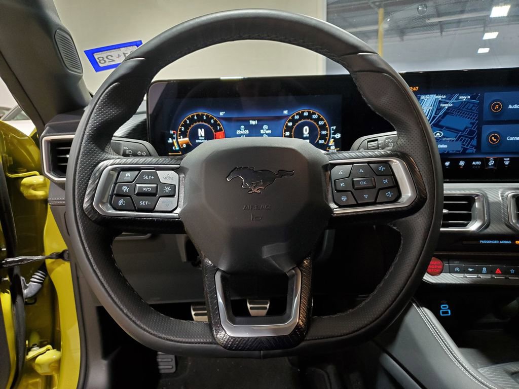 Used 2025 Ford Mustang GT Premium RWD image 18