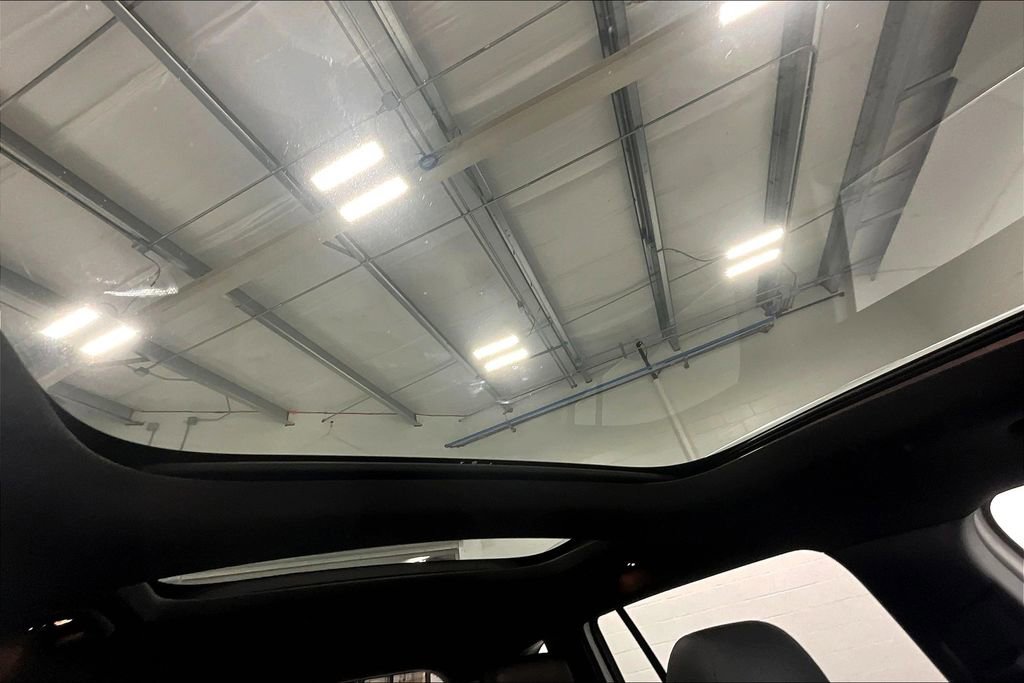 Used 2022 Mercedes-Benz GLB 250 image 20