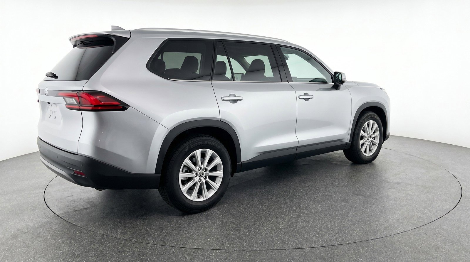 Used 2025 Toyota Grand Highlander FWD image 9