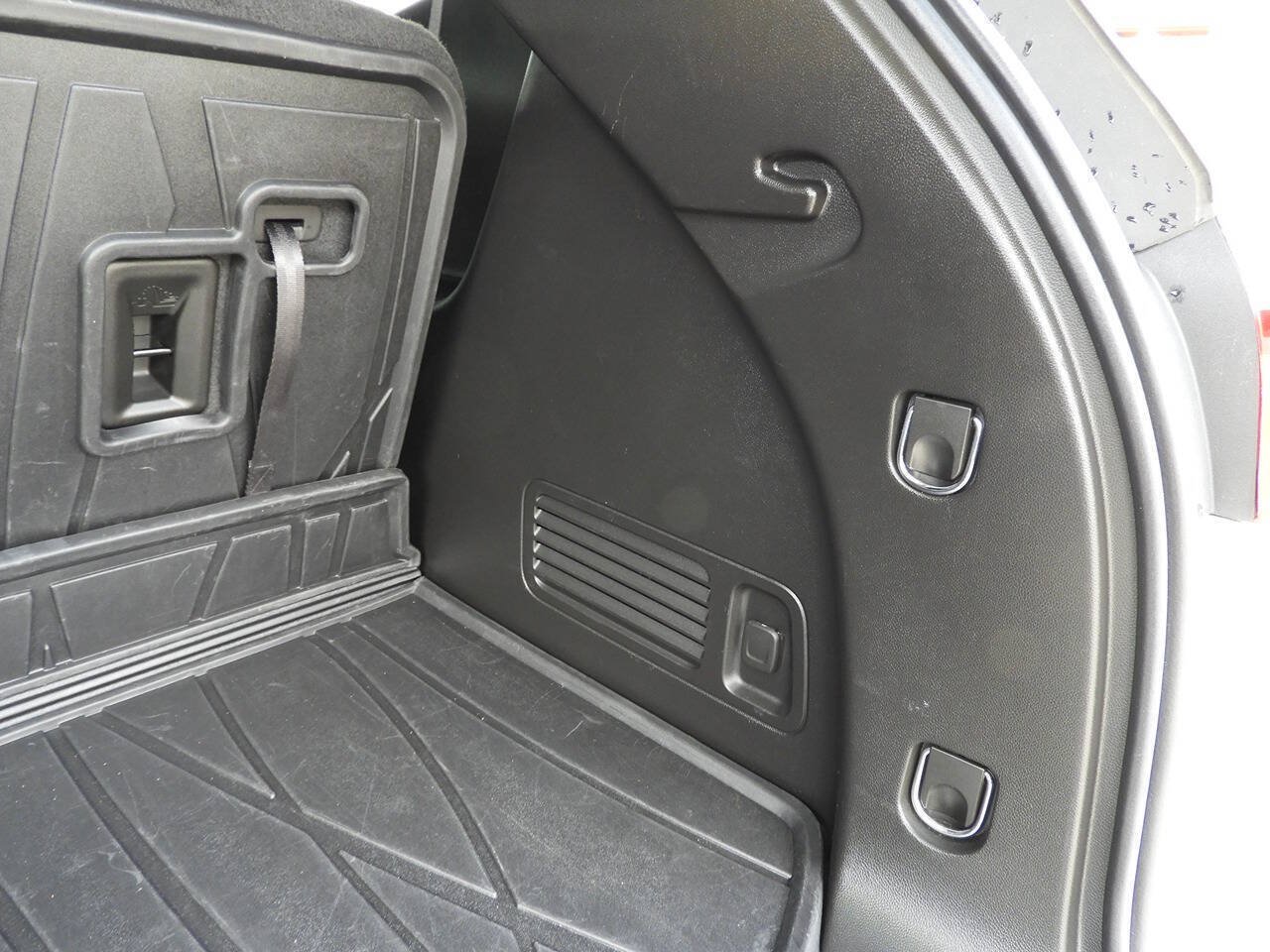 Used 2022 Buick Enclave Essence w/ Trailering Package, 5000 lbs. FWD image 30