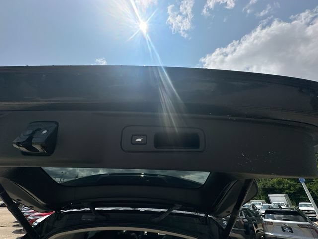 Used 2023 Honda Pilot Elite image 45