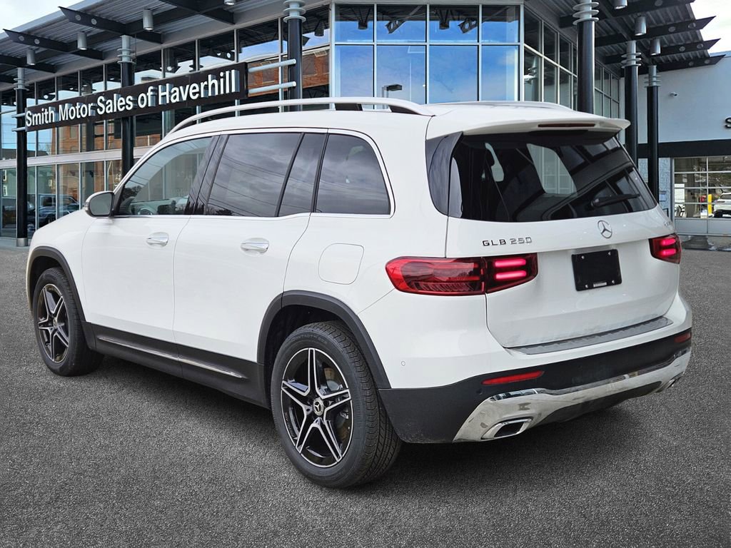 New 2026 Mercedes-Benz GLB 250 4MATIC image 3