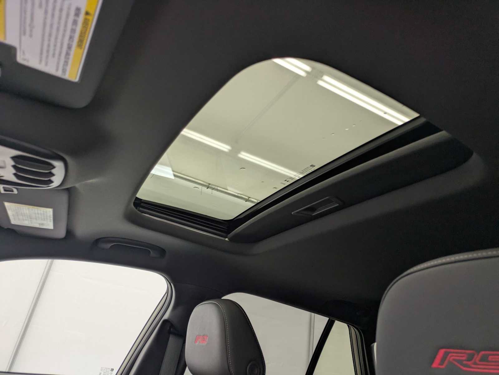 New 2026 Chevrolet Trax RS w/ Sunroof Package FWD image 20