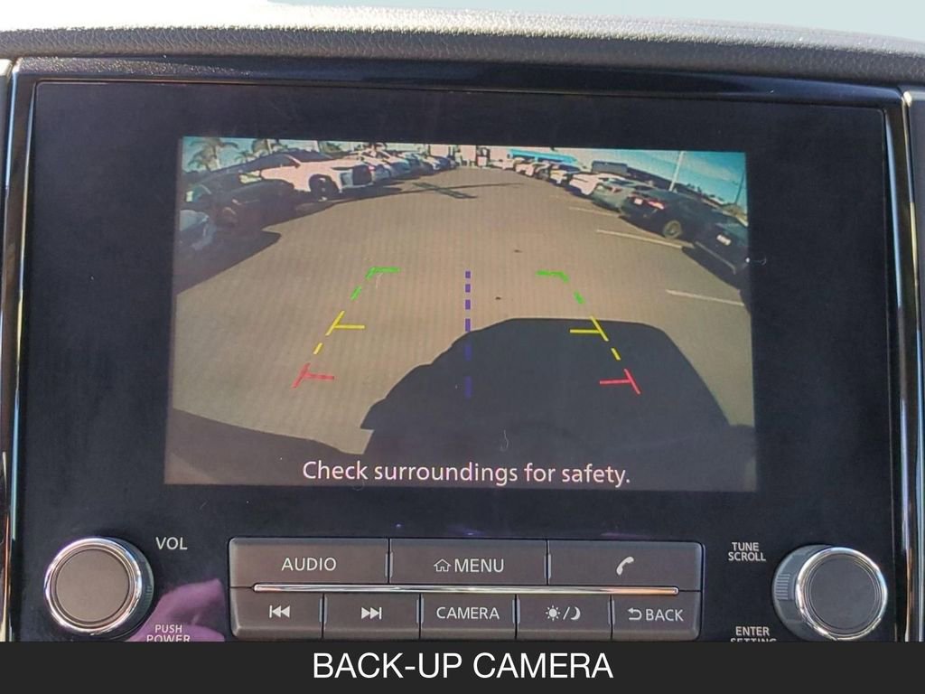 Used 2024 Nissan Titan SV w/ SV Convenience Package image 18