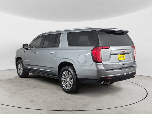 Used 2023 GMC Yukon XL Denali AWD/4WD image 7