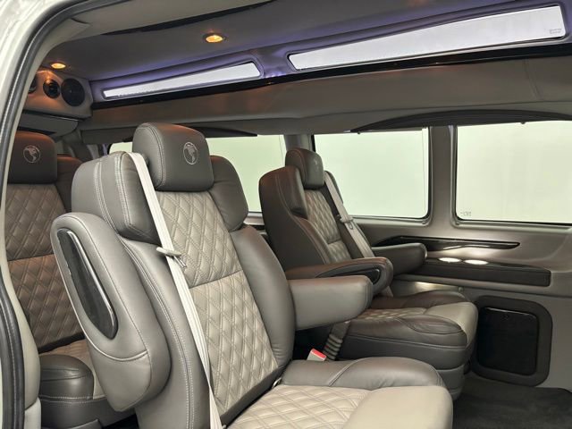 Used 2022 GMC Savana 2500 Extended w/ Enhanced Convenience Package RWD image 42