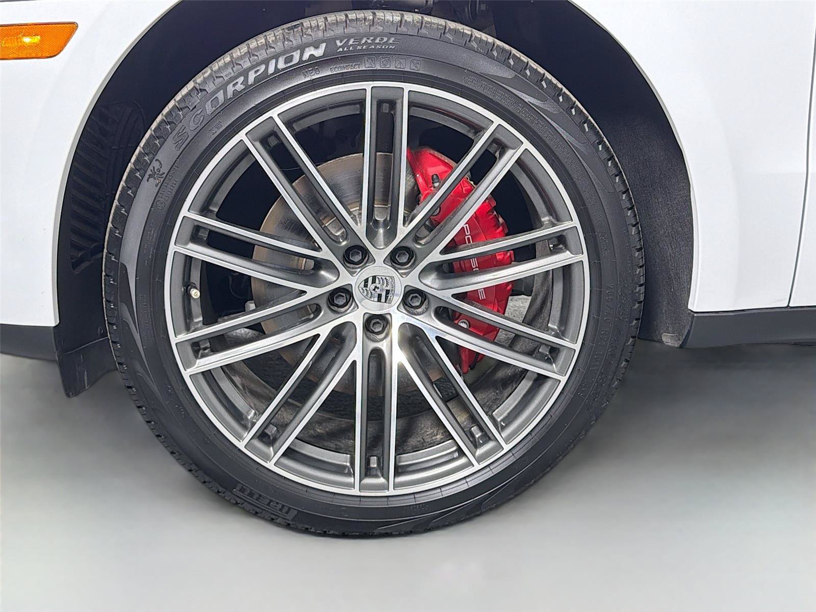Certified 2025 Porsche Macan S AWD/4WD image 11