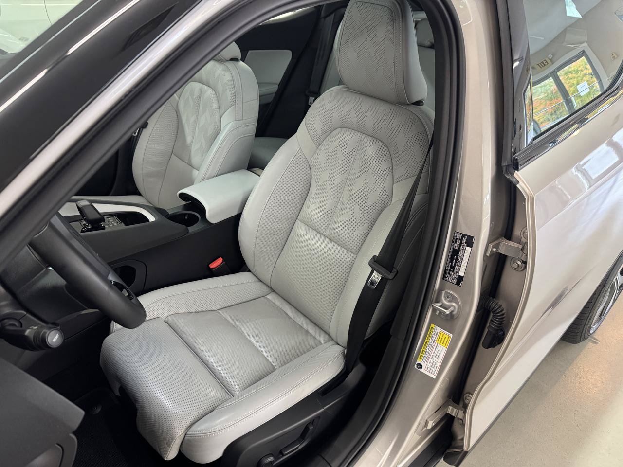 Used 2024 Polestar Polestar 2 AWD/4WD image 5