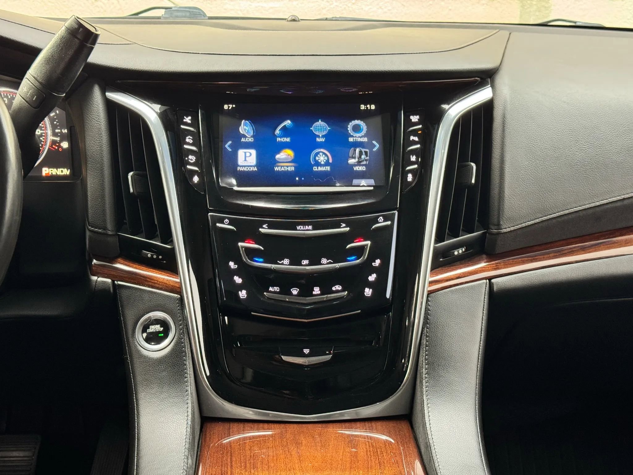 Used 2015 Cadillac Escalade Premium AWD/4WD image 37