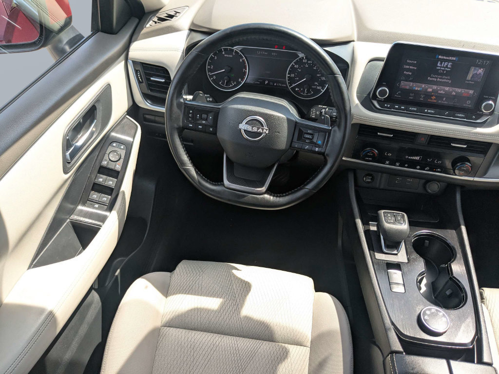 Used 2025 Nissan Rogue SV AWD/4WD image 21