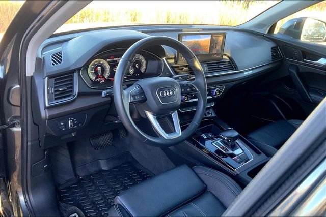 Used 2021 Audi Q5 e Premium Plus w/ Premium Plus Package image 14
